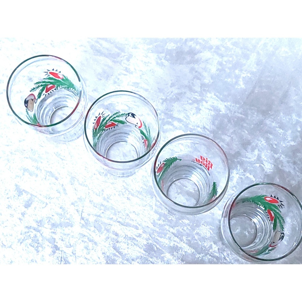 4 Vtg Big Boy Restaurant Christmas Glasses Santa Hat Holiday Tumblers Holly 90s - Picture 6 of 7
